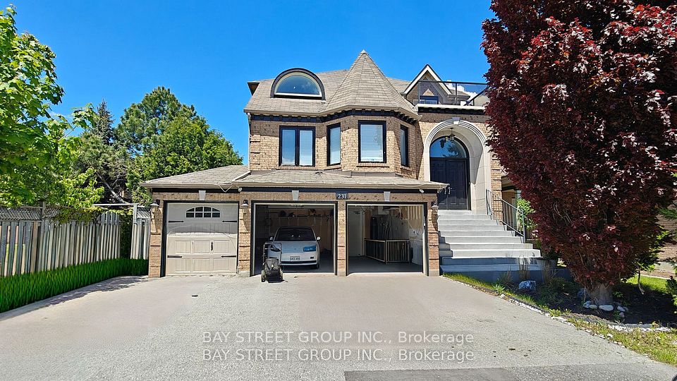 Detached at 231 Shaftsbury Avenue N Work out Whole B, Richmond Hill, ON L4C 0E8, Richmond Hill