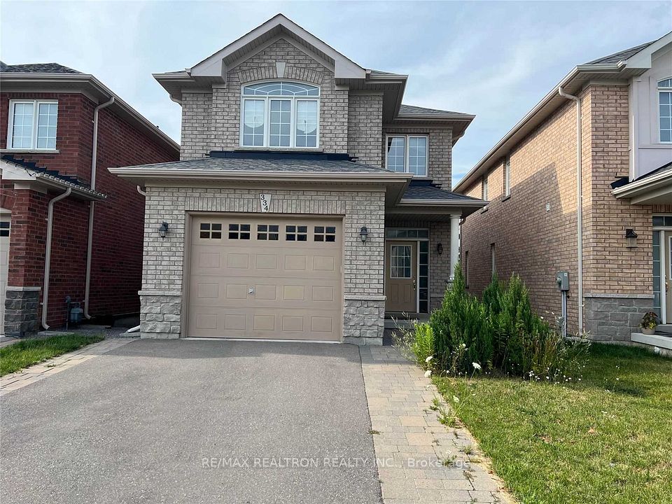Detached at 334 Ritas Avenue, Newmarket, ON L3X 2N2, Newmarket