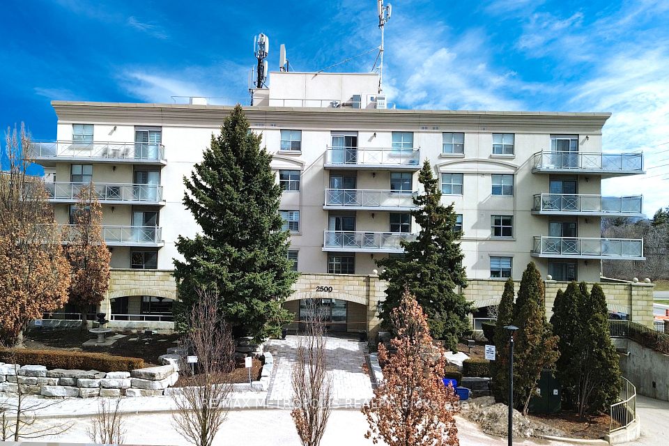 Condo Apartment at 2500 Rutherford Road 216, Vaughan, ON L4K 5N7, Vaughan