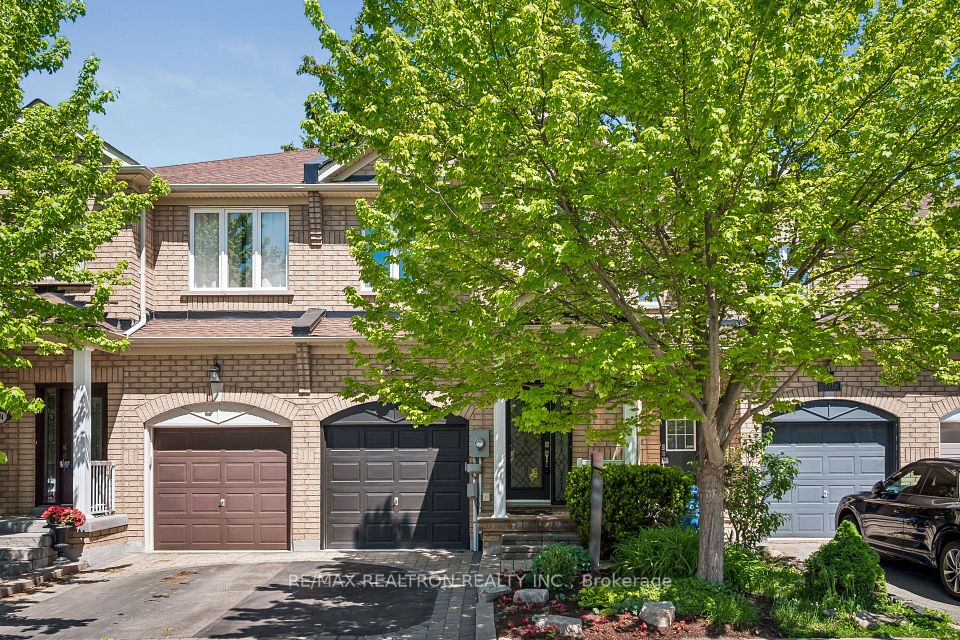 Att/Row/Townhouse at 272 Tom Taylor Crescent, Newmarket, ON L3X 3E8, Newmarket