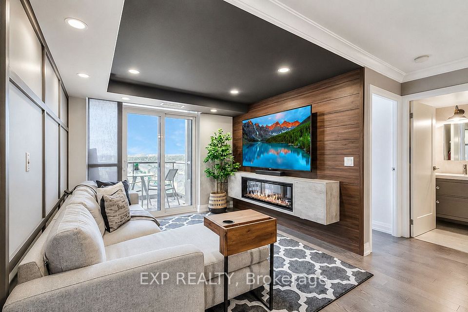 Condo Apartment at 33 Cox Boulevard 1132, Markham, ON L3R 8A6, Markham
