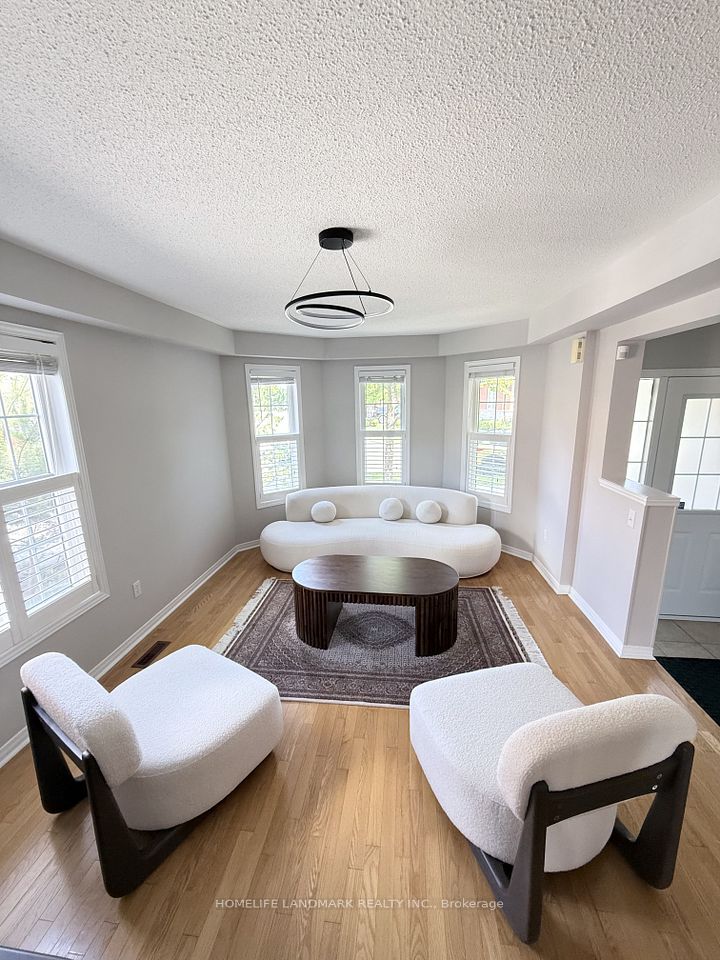 Att/Row/Townhouse at 69 Selkirk Drive, Richmond Hill, ON L4B 4S4, Richmond Hill