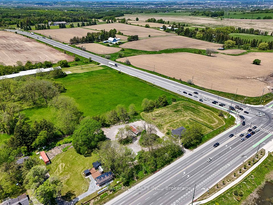 17440 Bathurst Street, King, ON L3Y 4V9
