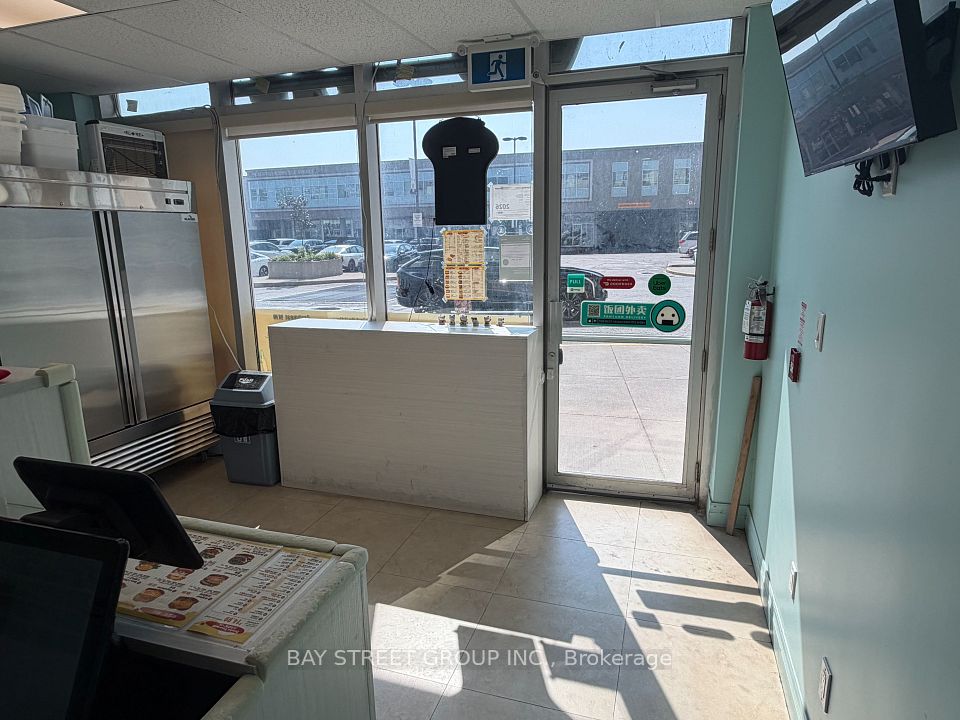 8321 Kennedy Road 1070, Markham, ON L3R 5N4