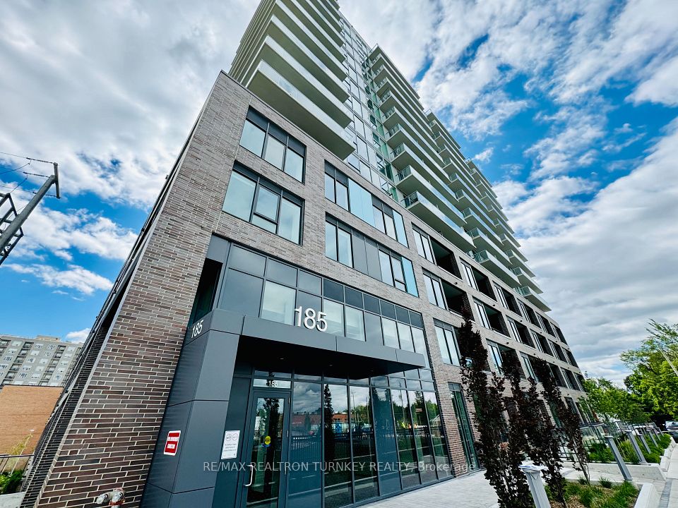 Condo Apartment at 185 Deerfield Road 903, Newmarket, ON L3Y 0G7, Newmarket