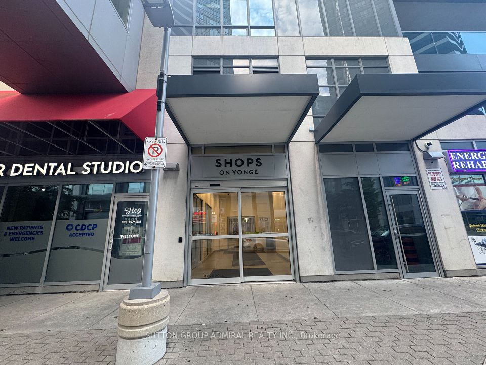 7181 Yonge Street 107, Markham, ON L4C 0C7