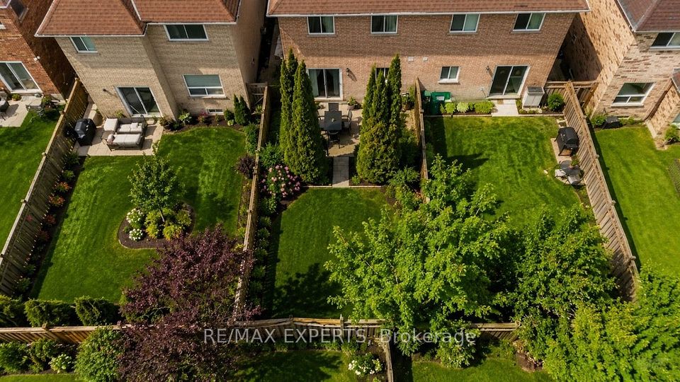 Semi-Detached at 62 Colonial Crescent, Richmond Hill, ON L4E 3X3, Richmond Hill