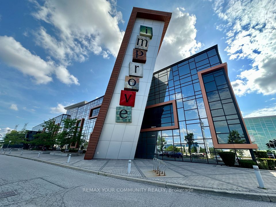 7250 Keele Street 6, Vaughan, ON L4K 1Z8