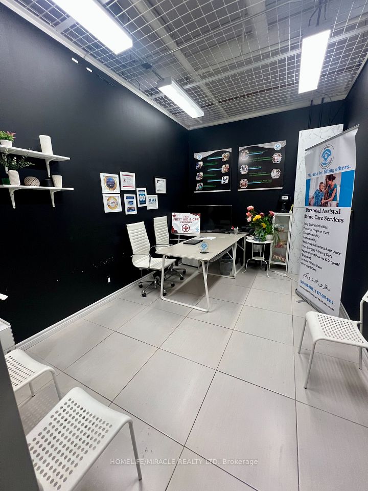 7181 Yonge Street 297, Markham, ON L3T 0C7