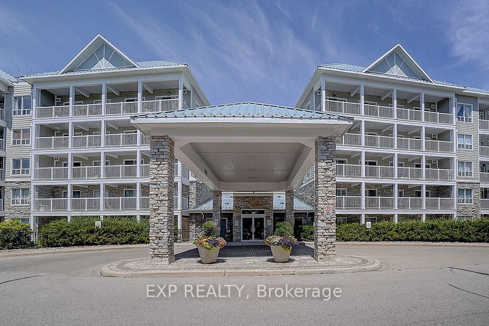 Condo Apartment at 900 Bogart Mill Trail 321, Newmarket, ON L3Y 8V5, Newmarket