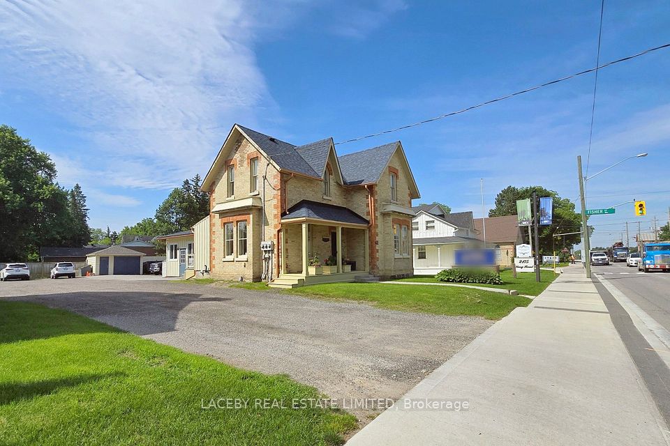 2169 King Road, King, ON L7B 1A6