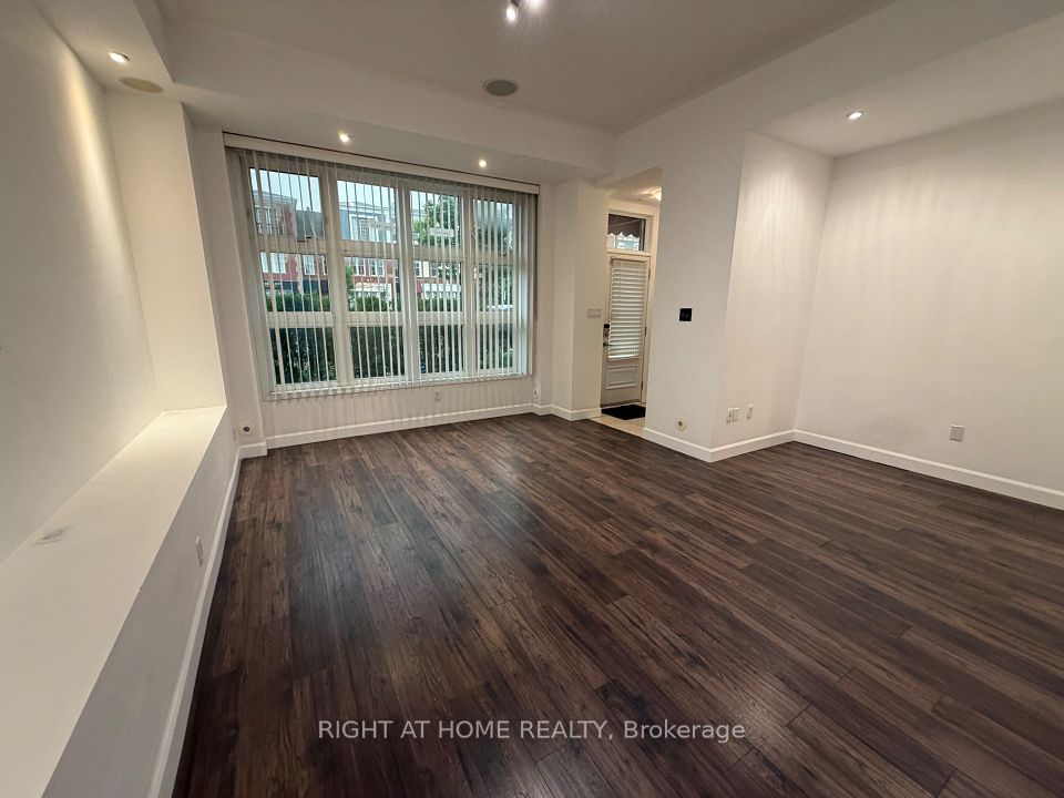 2723 Bur Oak Avenue 2, Markham, ON L6B 1K8