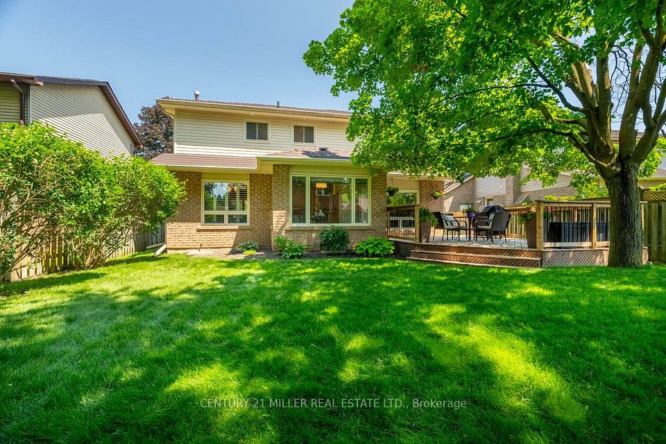 Detached at 176 Willow Lane, Newmarket, ON L3Y 6R8, Newmarket
