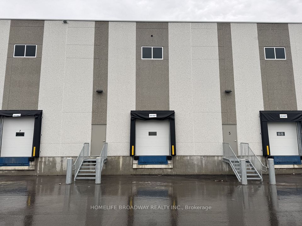 115 Addison Hall Circle 6B, Aurora, ON L4G 7C7