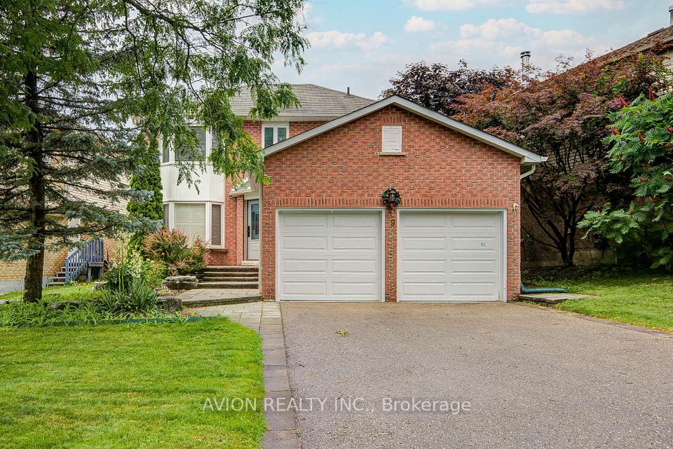 Detached at 9 Falan Heights Crescent, Aurora, ON L4G 5C2, Aurora