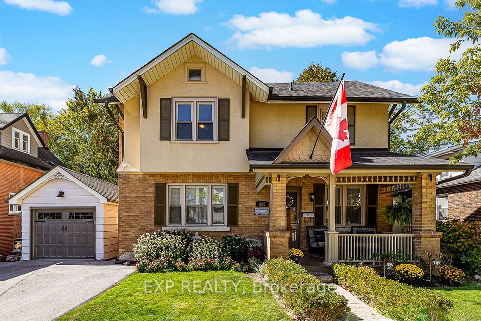 Detached at 208 Lorne Avenue, Newmarket, ON L3Y 4K2, Newmarket