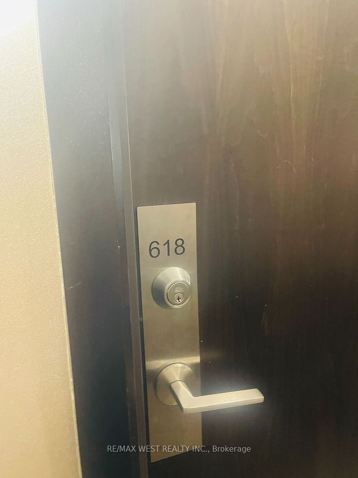 Condo Apartment at 7608 Yonge Street 618, Vaughan, ON L4J 0J5, Vaughan