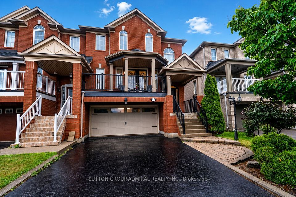 Semi-Detached  at 43 Mainland Crescent, Vaughan, ON L6A 3G4, Vaughan