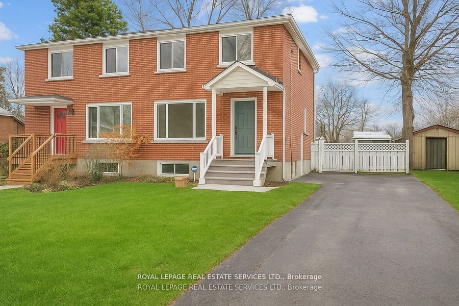 Semi-Detached at 256 Zelda Crescent, Richmond Hill, ON L4C 2Y5, Richmond Hill
