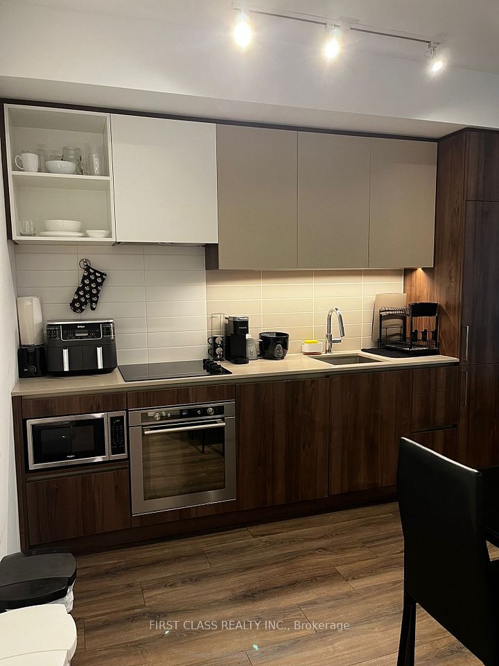 Condo Apartment at 7890 Jane Street 2111, Vaughan, ON L4K 0K9, Vaughan
