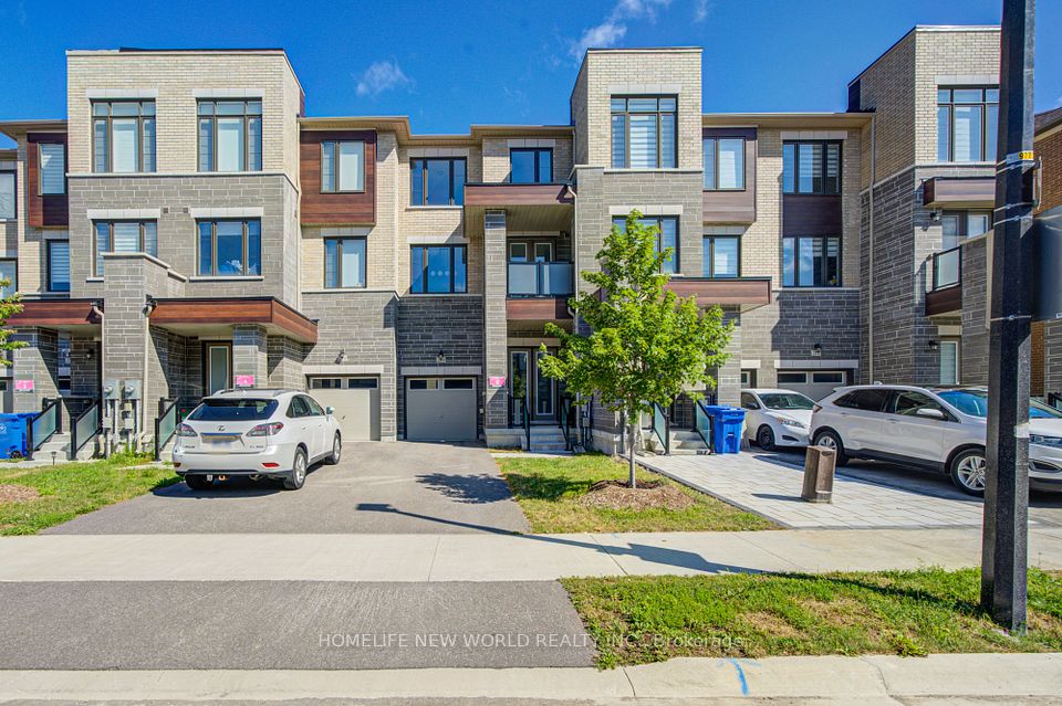 Att/Row/Townhouse at 216 Vermont Avenue, Newmarket, ON L3X 2Y8, Newmarket