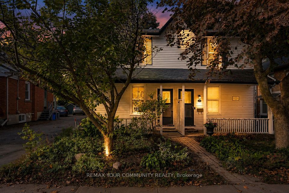 Semi-Detached at 30 Elizabeth Street S, Richmond Hill, ON L4C 3V4, Richmond Hill