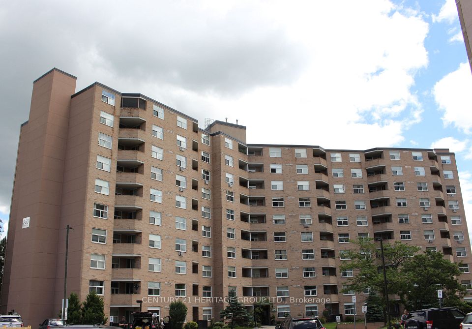 Condo Apartment at 260 Davis Drive 204, Newmarket, ON L3Y 7C3, Newmarket