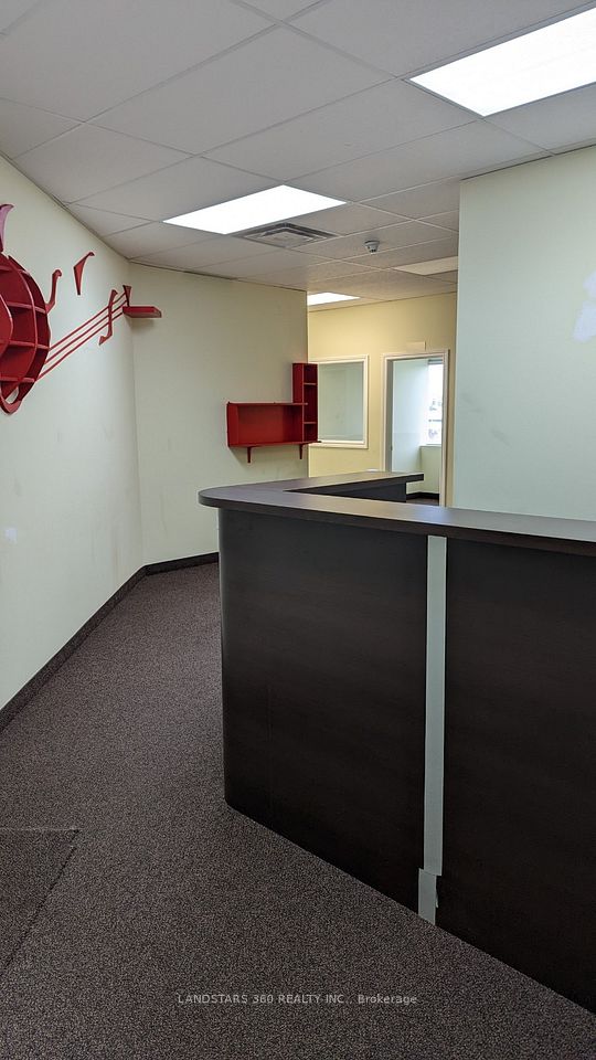 9140 Leslie Street 308, Richmond Hill, ON L4B 0A9