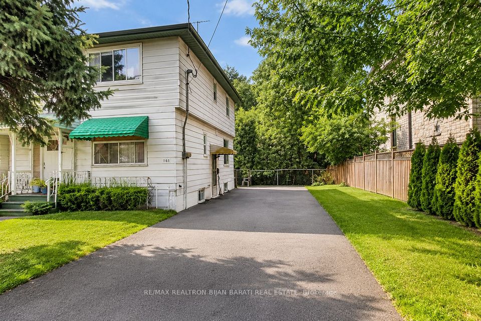 Semi-Detached at 167 Ruggles Avenue, Richmond Hill, ON L4C 1Y3, Richmond Hill