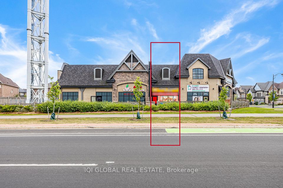 7 William Graham Drive A3, Aurora, ON L3X 1V9