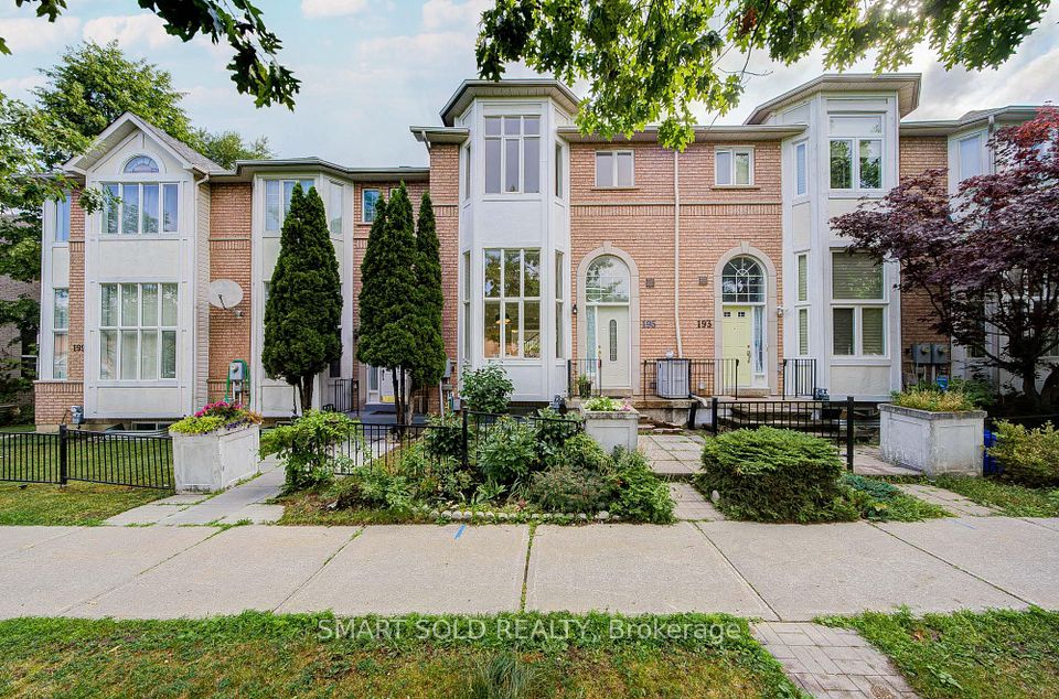 Att/Row/Townhouse at 195 Shirley Drive, Richmond Hill, ON L4S 1T3, Richmond Hill