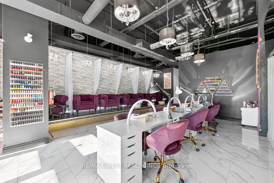 2396 Major Mackenzie Drive W 7, Vaughan, ON L6A 4Y1