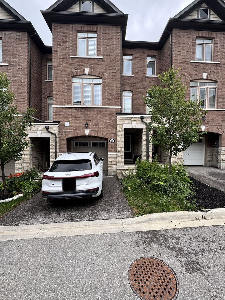 Att/Row/Townhouse at 69 Gordon Circle, Newmarket, ON L3Y 0C9, Newmarket