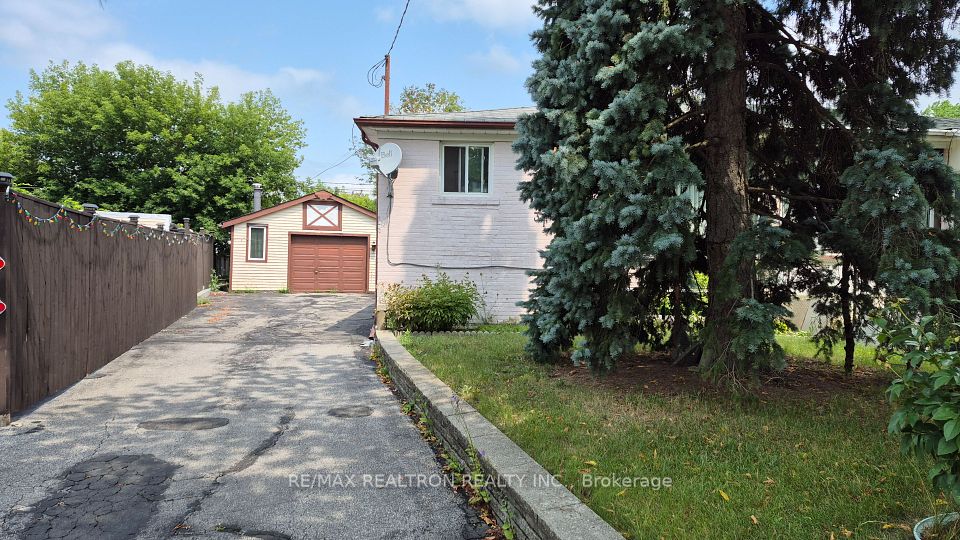 Semi-Detached at 314 Browndale Crescent, Richmond Hill, ON L4C 3J2, Richmond Hill
