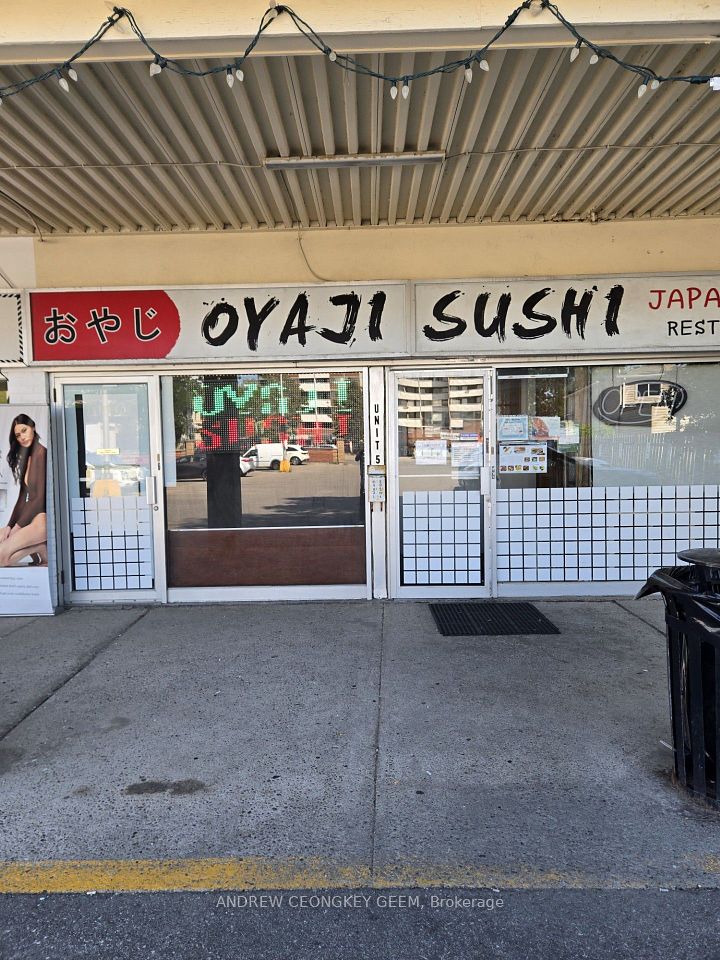 10341 Yonge Street 1, Richmond Hill, ON L4C 3C1