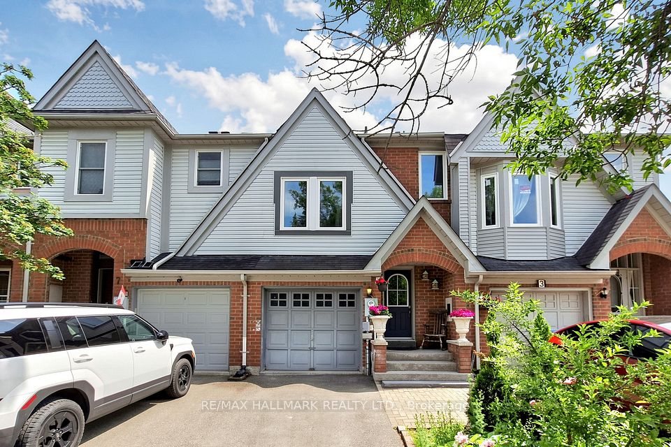 Att/Row/Townhouse at 5 Evelyn Buck Lane, Aurora, ON L4G 7H9, Aurora