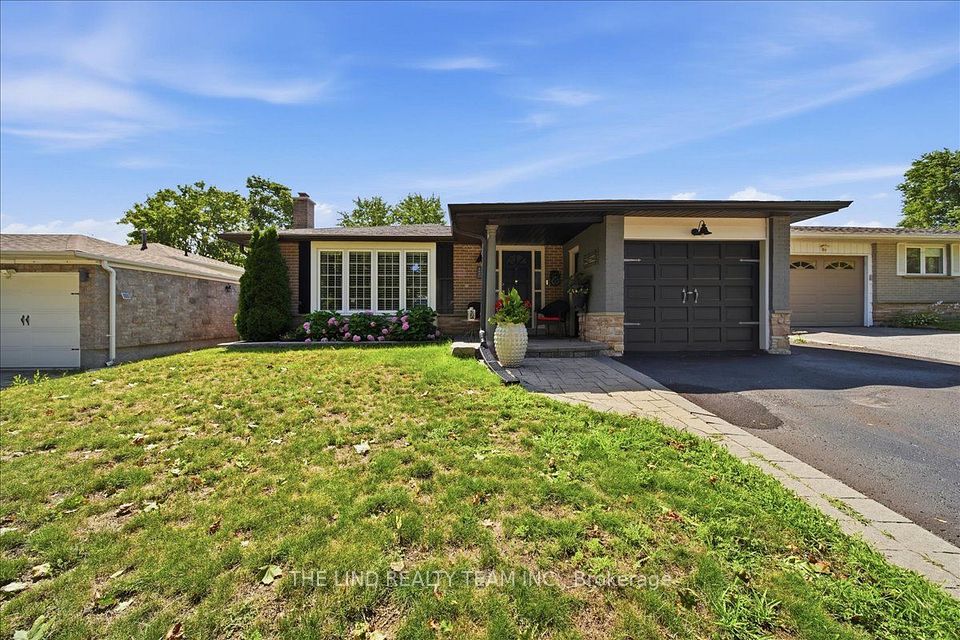 Detached at 163 Orchard Heights Boulevard, Aurora, ON L4G 3A3, Aurora