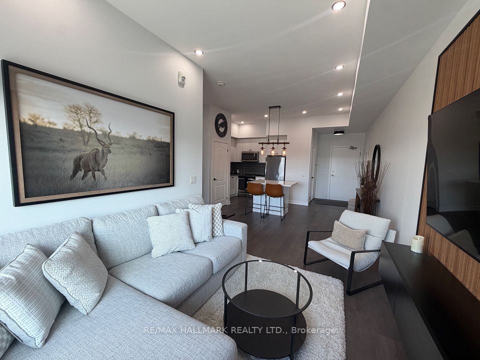 Condo Apartment at 555 William Graham Drive 404, Aurora, ON L4G 3H9, Aurora