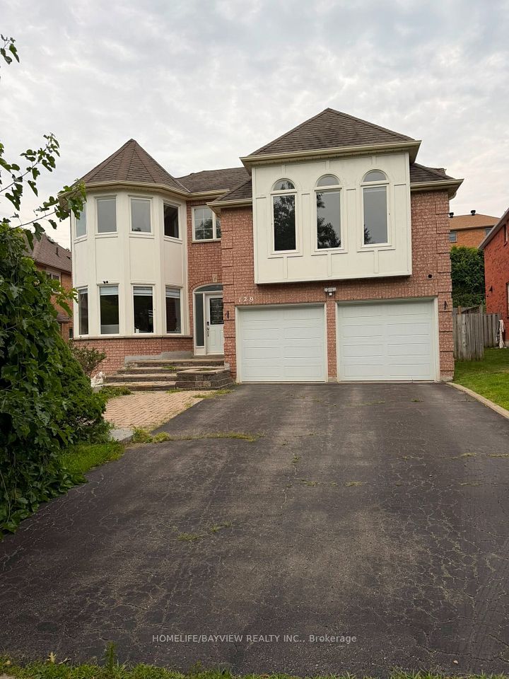 Detached at 129 Mcclellan Way, Aurora, ON L4G 6M4, Aurora