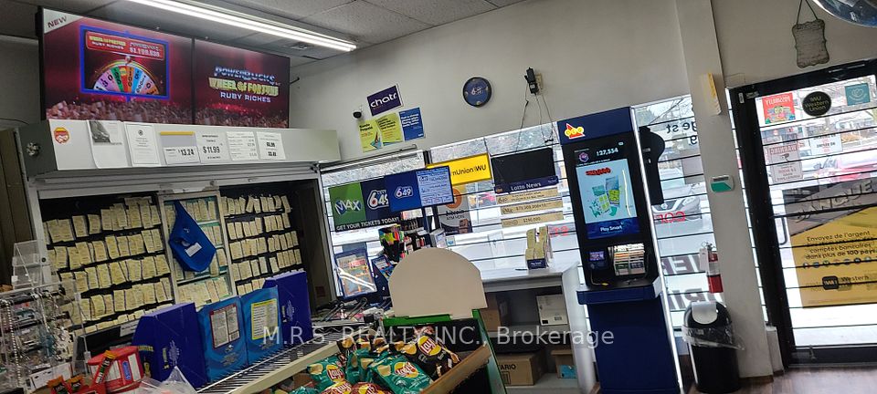 9625 Yonge Street 9, Richmond Hill, ON L4C 5T2