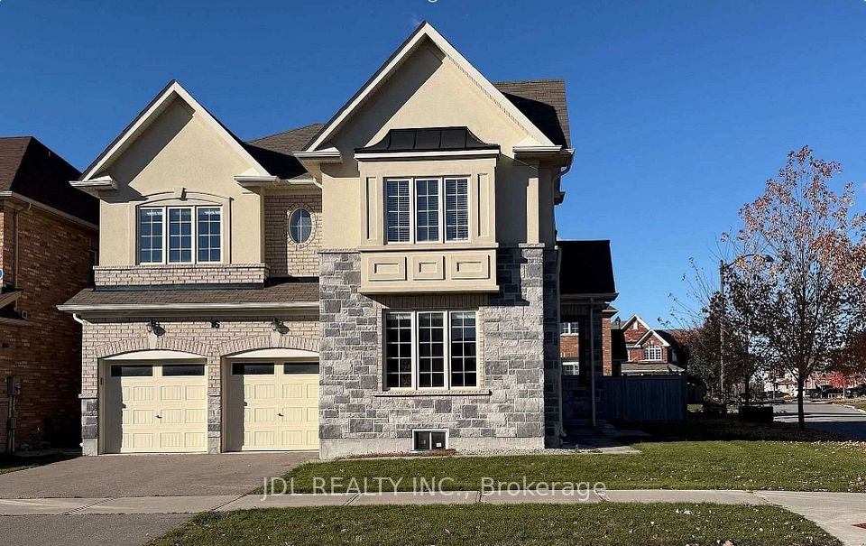 Detached at 16 Jericho Avenue, Georgina, ON L4P 0G9, Georgina