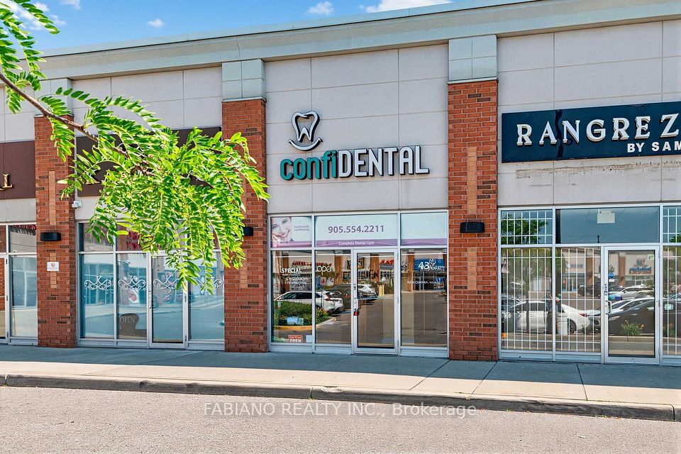 150 New Delhi Drive 43, Markham, ON L3S 0B6