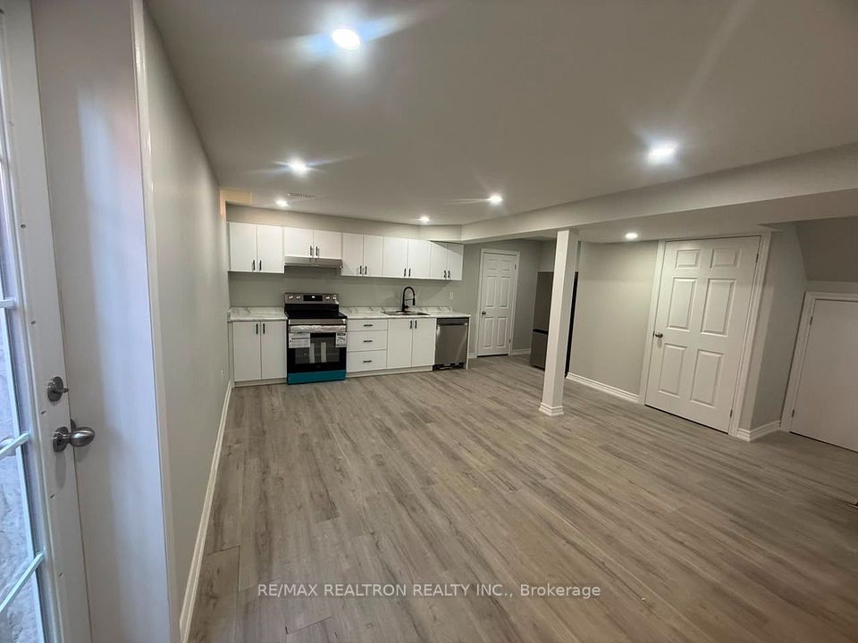 Detached at 95 Tulip Street, Georgina, ON L4P 1C6, Georgina