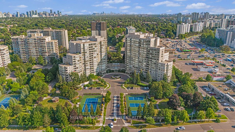 Condo Apartment at 11 Townsgate Drive 1410, Vaughan, ON L4J 8G4, Vaughan