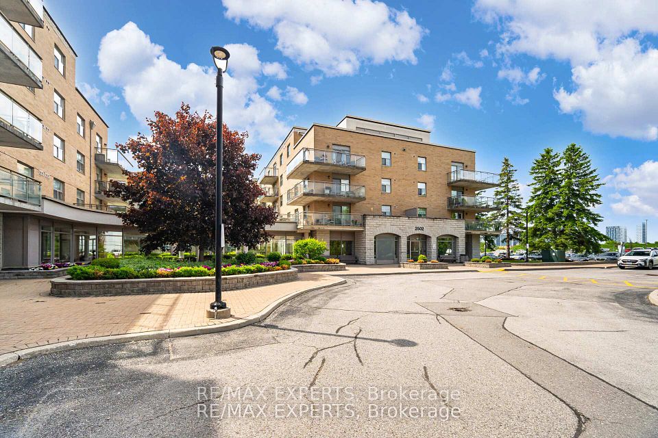 2502 Rutherford Road 216, Vaughan, ON L4K 5N6 at 2502 Rutherford Road 216, Vaughan, ON L4K 5N6, Vaughan, ON, L4K 5N6