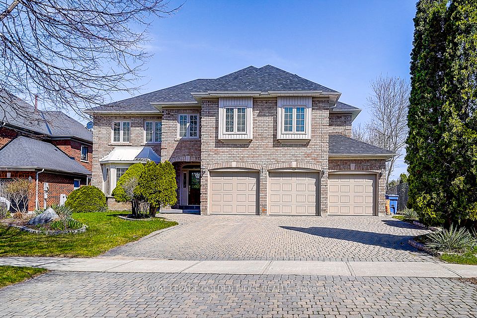 725 Exceller Circle, Newmarket, ON L3X 1P4 at 725 Exceller Circle, Newmarket, ON L3X 1P4, Newmarket, ON, L3X 1P4