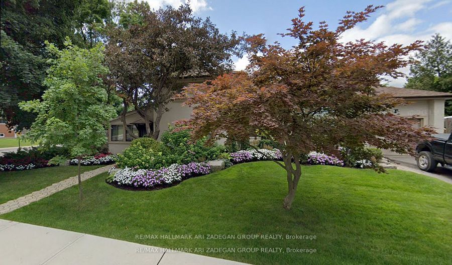 Detached at 290 Gretel Drive, Richmond Hill, ON L4C 4V1, Richmond Hill
