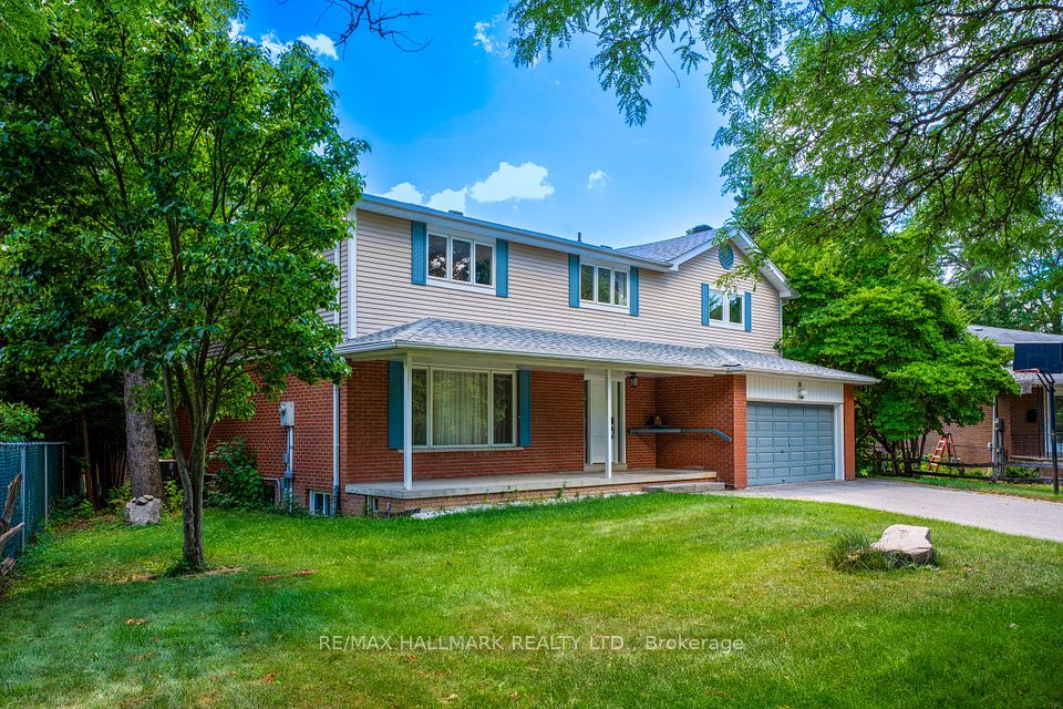 Detached at 39 Sunnywood Crescent, Richmond Hill, ON L4C 6W2, Richmond Hill