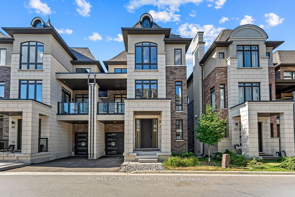 Semi-Detached at 42 Globemaster Lane, Richmond Hill, ON L4E 1H4, Richmond Hill