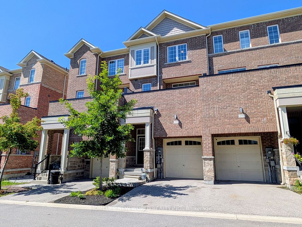 Att/Row/Townhouse at 257 Harding Park Street, Newmarket, ON L3Y 0E1, Newmarket